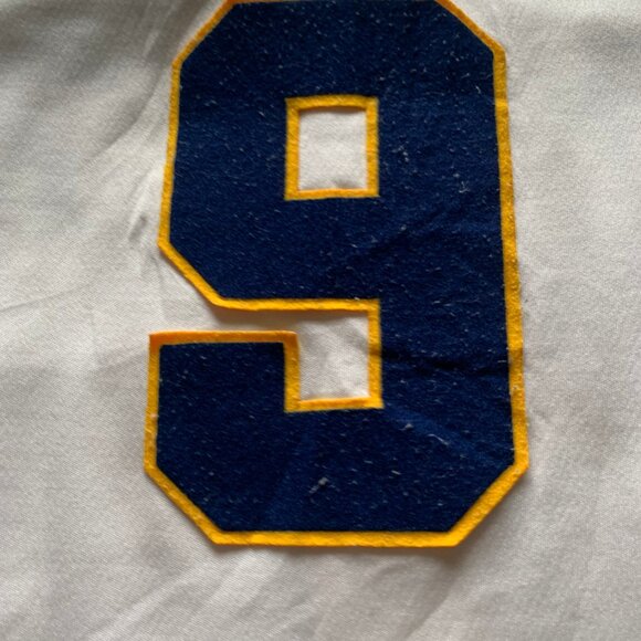 Vintage Asian Button-Down Embroidered Baseball Jersey. Mizuno. Small/Medium. - Picture 6 of 11